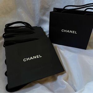 CHANEL Black Gift Bag 20 pack with White Logo